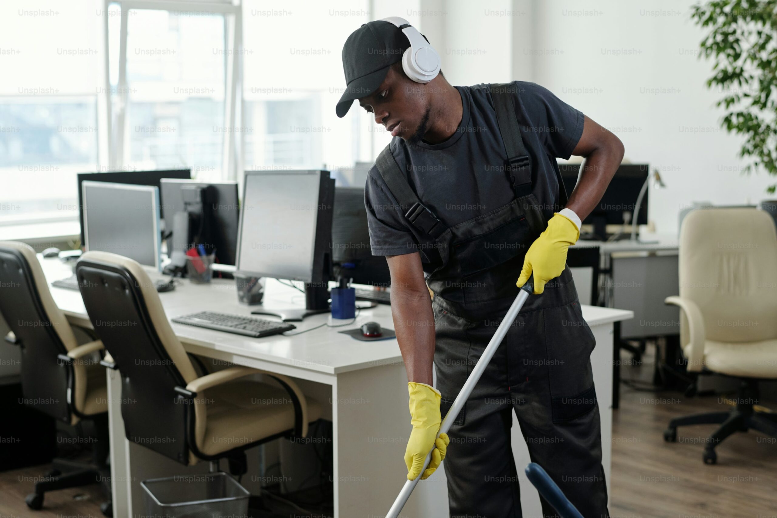 Commercial Cleaning service in Bath Cardiff Bristol